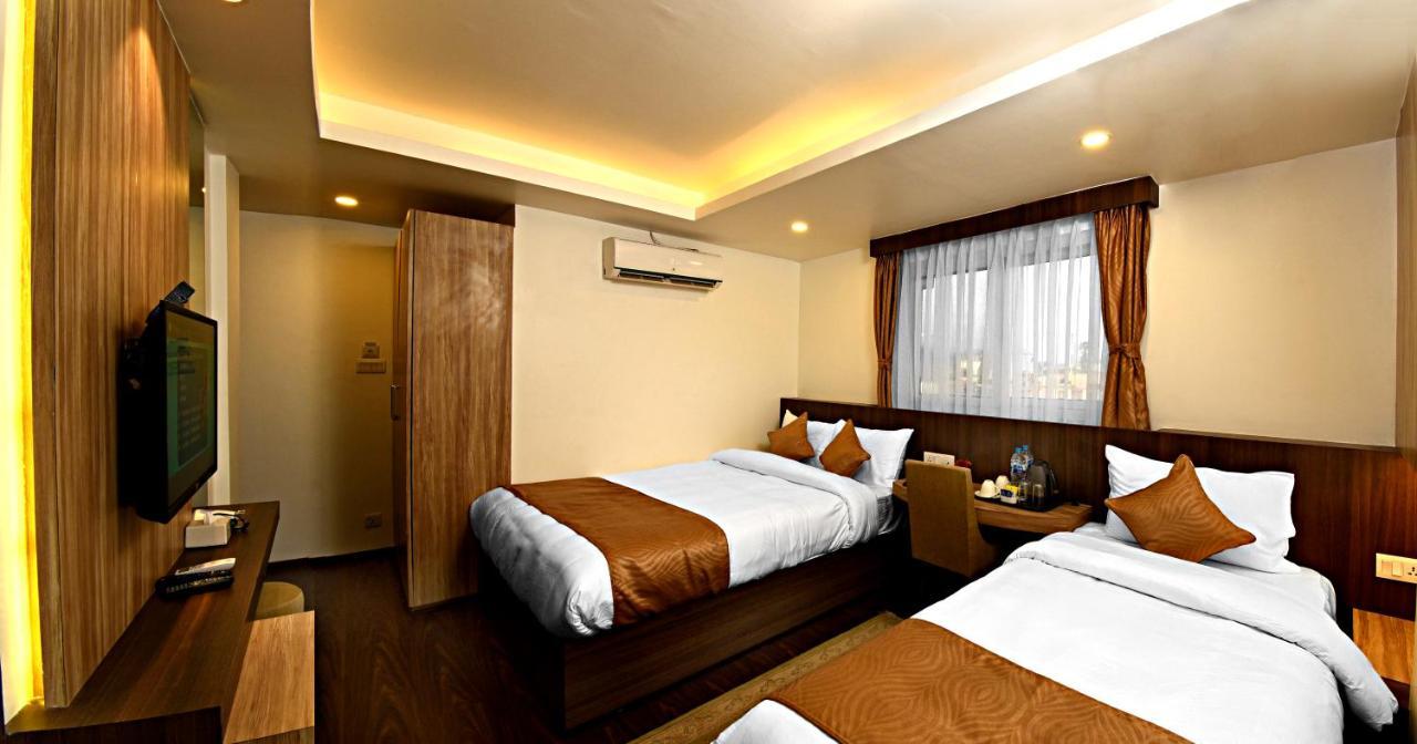 The Milestone Hotel Kathmandu Bagian luar foto