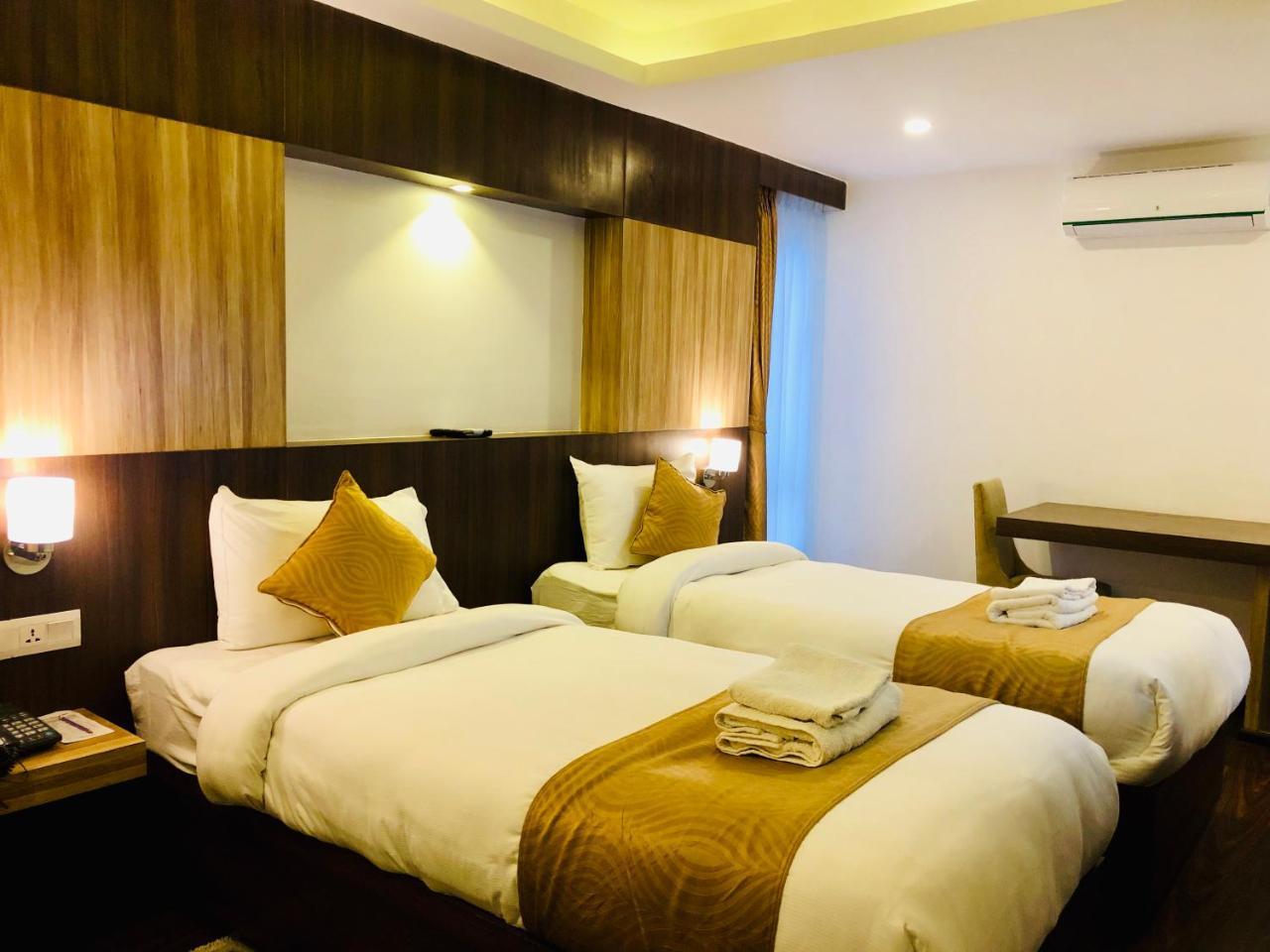 The Milestone Hotel Kathmandu Bagian luar foto