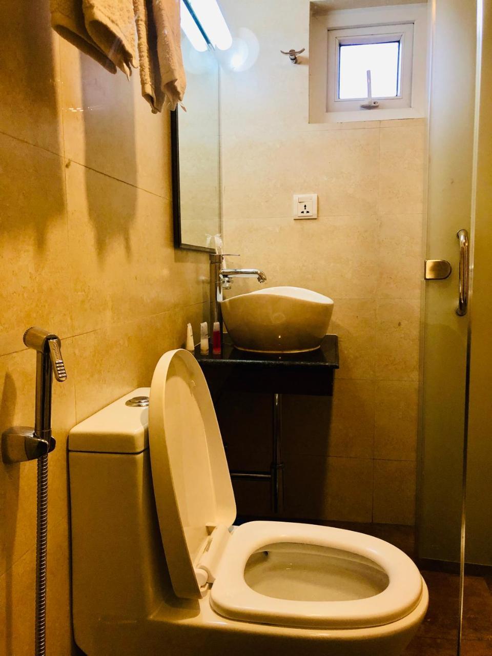 The Milestone Hotel Kathmandu Bagian luar foto
