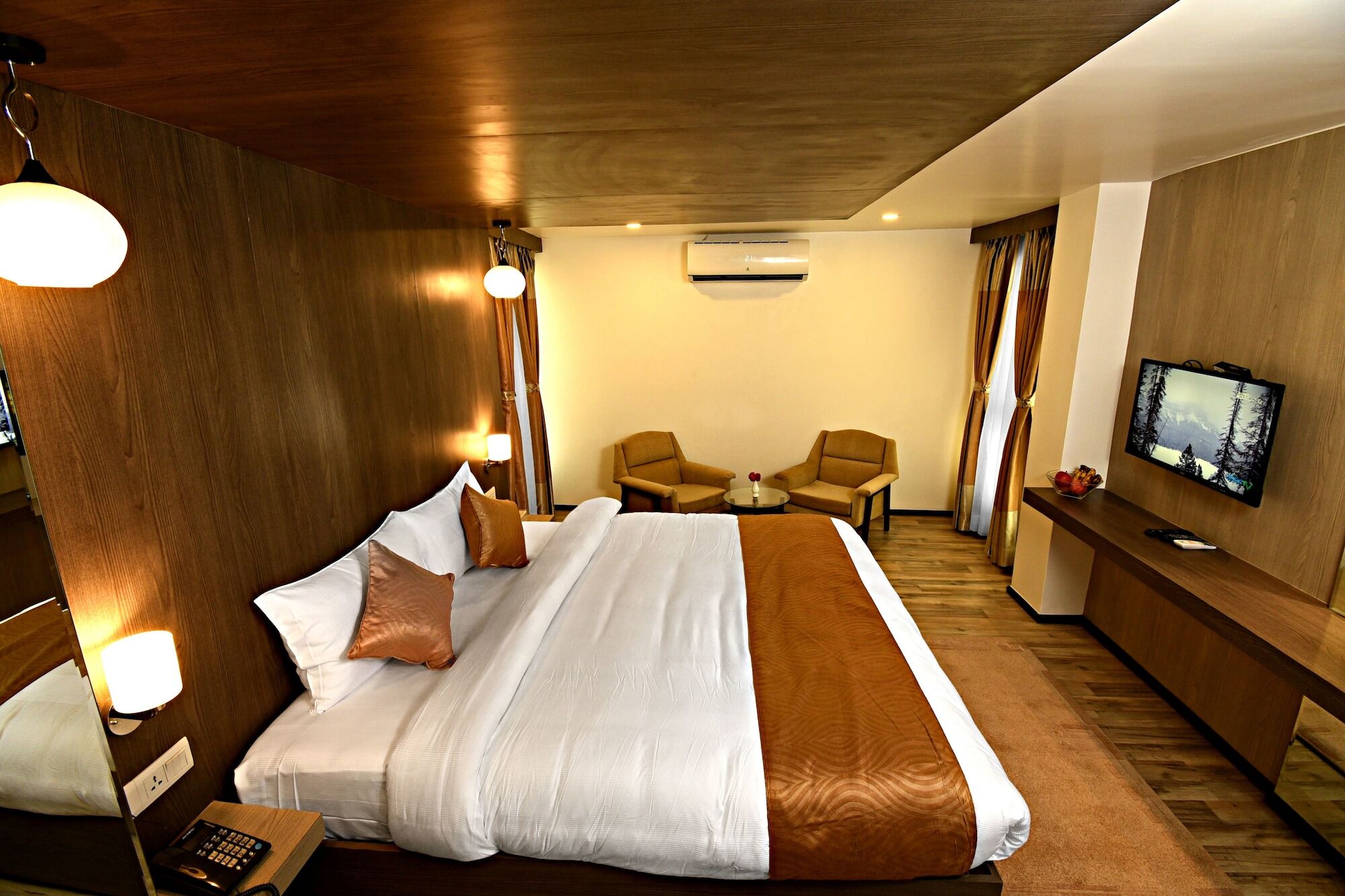 The Milestone Hotel Kathmandu Bagian luar foto